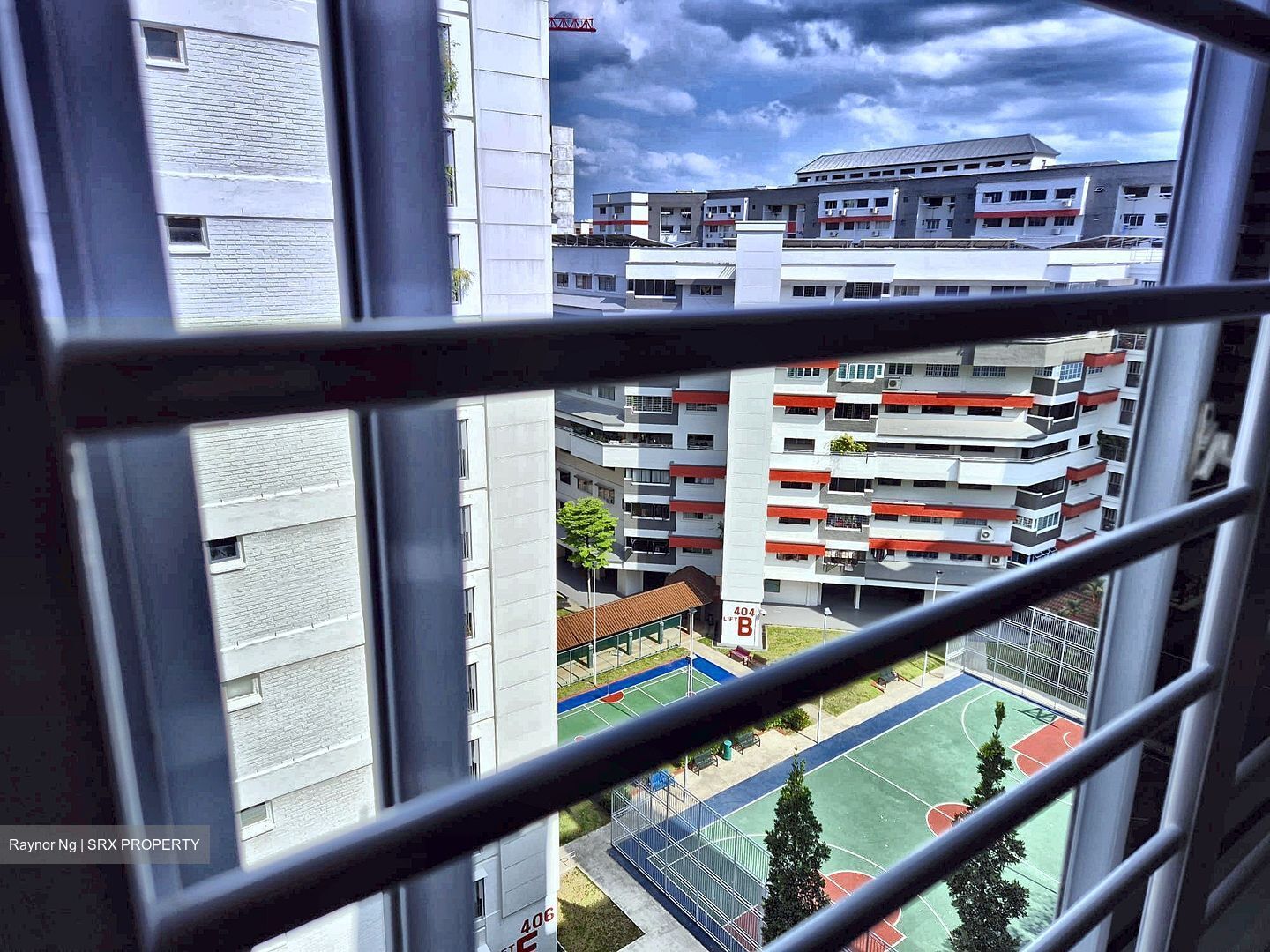 Blk 405 Hong Kah Court (Jurong West), HDB Executive #557679501